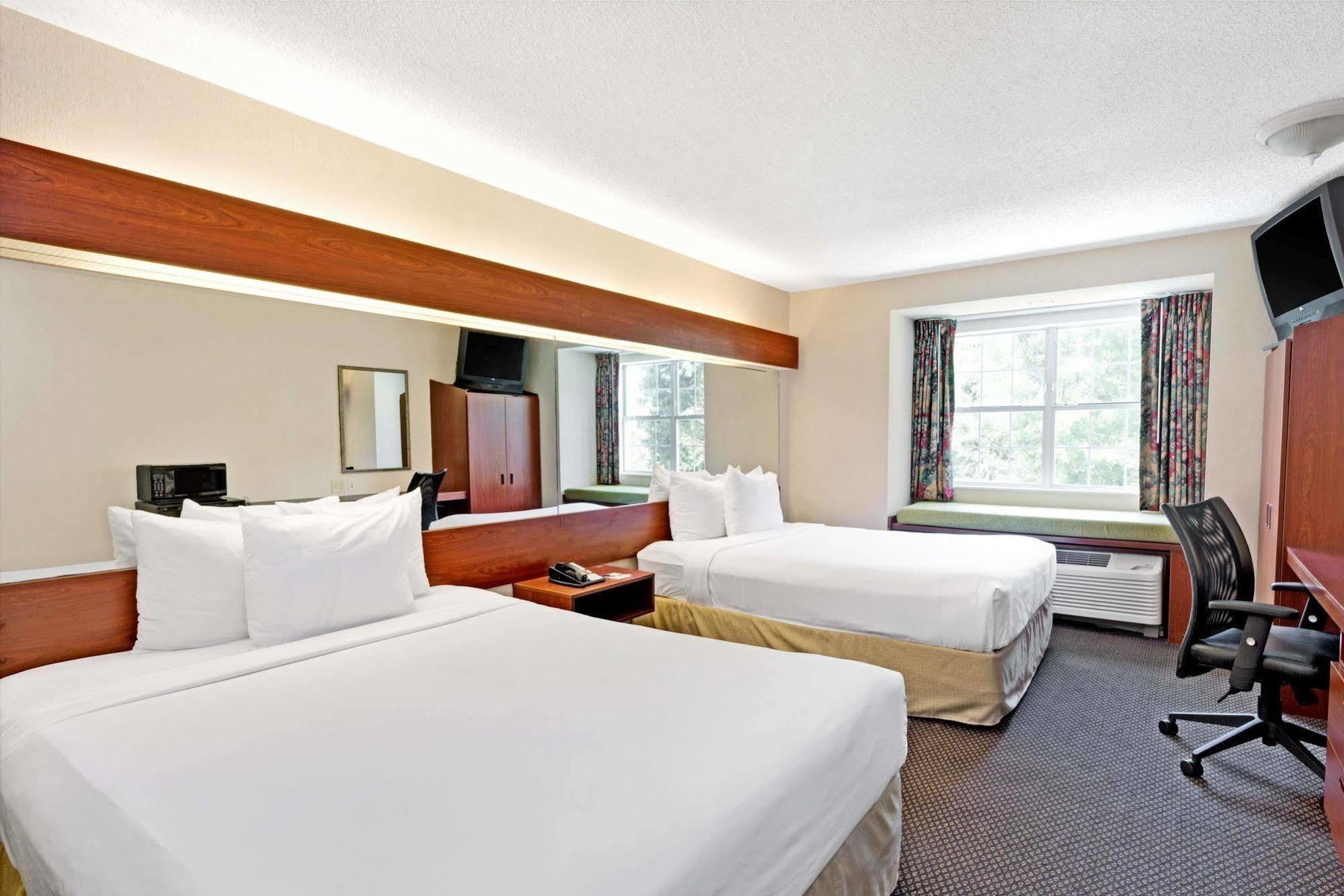Microtel Inn & Suites By Wyndham Perimeter Center ساندي سبرينغز المظهر الخارجي الصورة